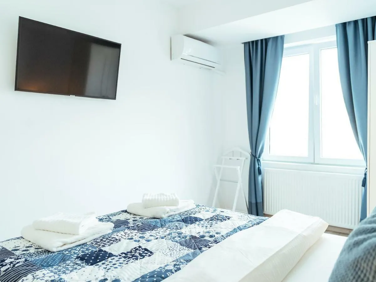 Bright And Spacious Central Apartment- Piata Amzei Bucharest Apartment