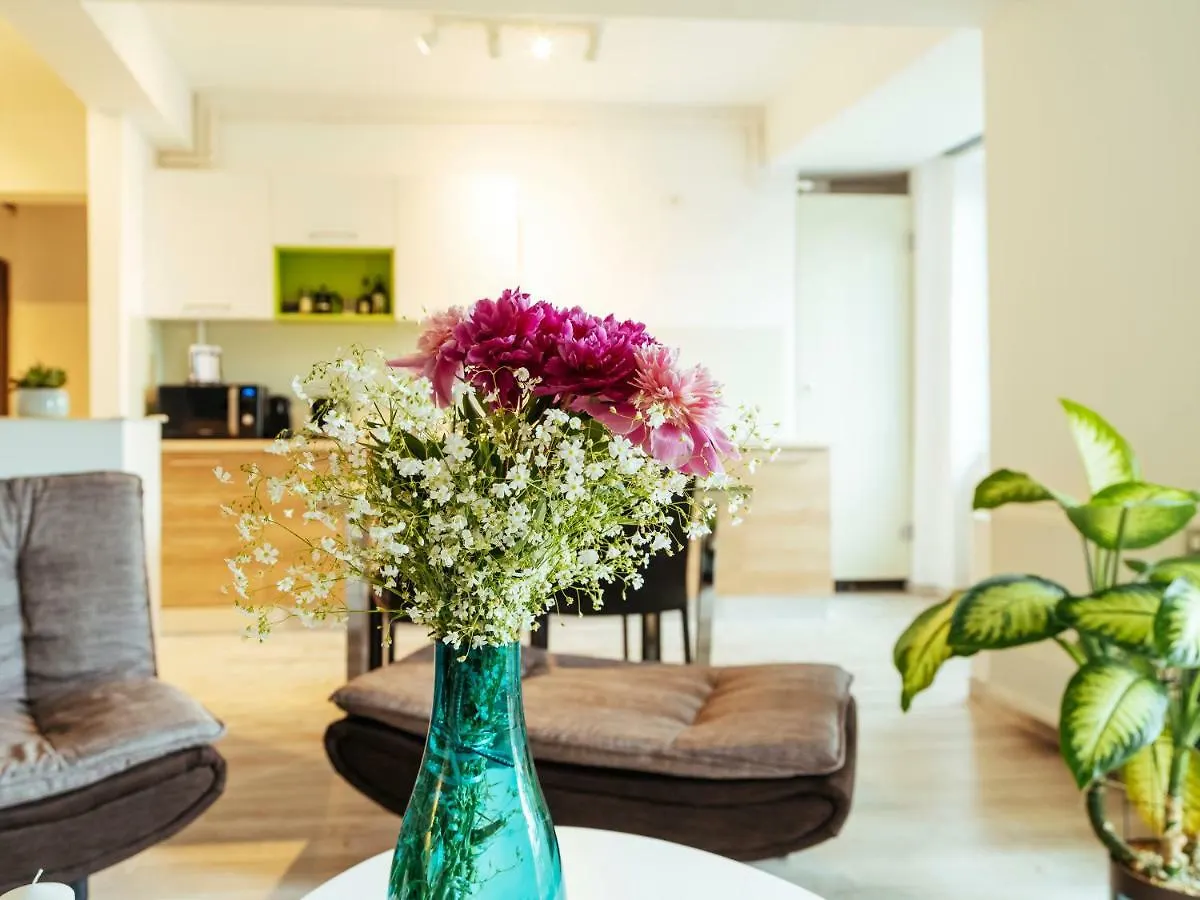 Apartment Bright And Spacious Central Apartment- Piata Amzei Bucharest Romania