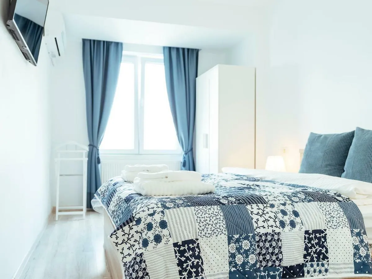 Bright And Spacious Central Apartment- Piata Amzei Bucharest 0*,