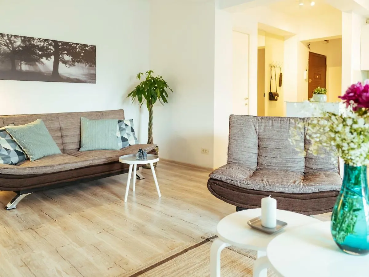 Bright And Spacious Central Apartment- Piata Amzei Bucharest Romania