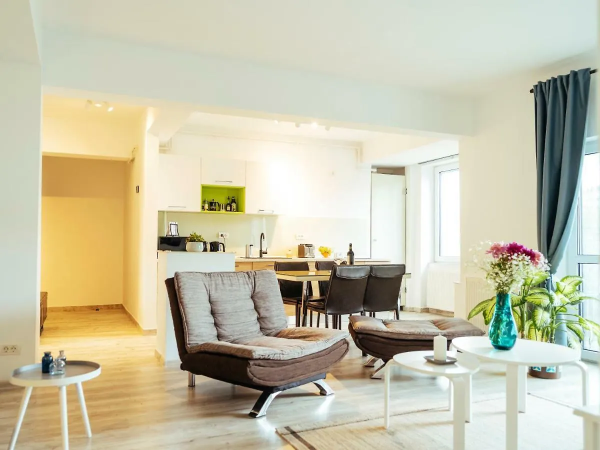 Bright And Spacious Central Apartment- Piata Amzei Bucharest 0*,  Romania